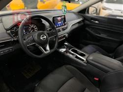 نيسان ألتيما